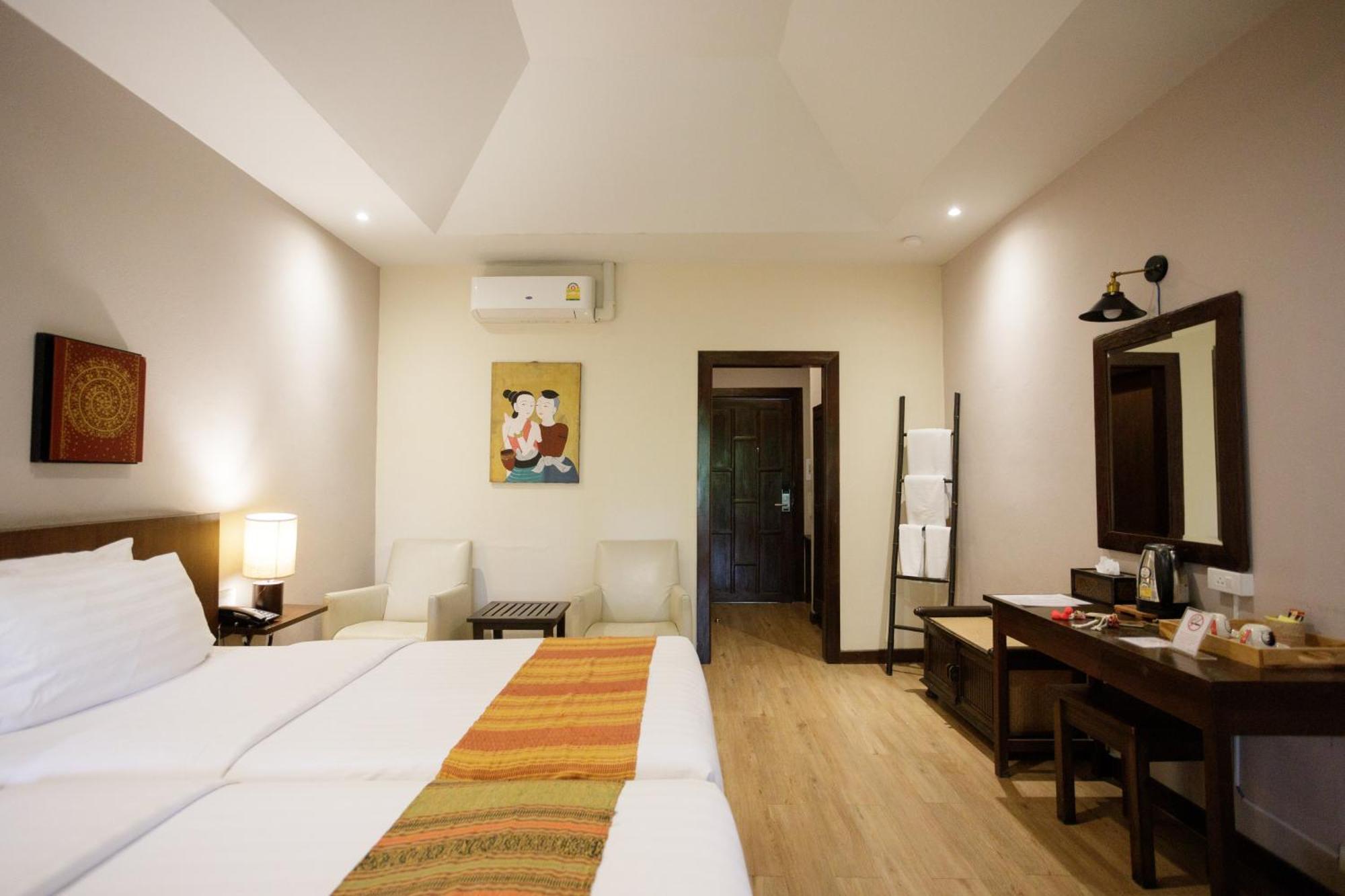 Lanna Dusita Riverside Boutique Resort Чіангмай Екстер'єр фото